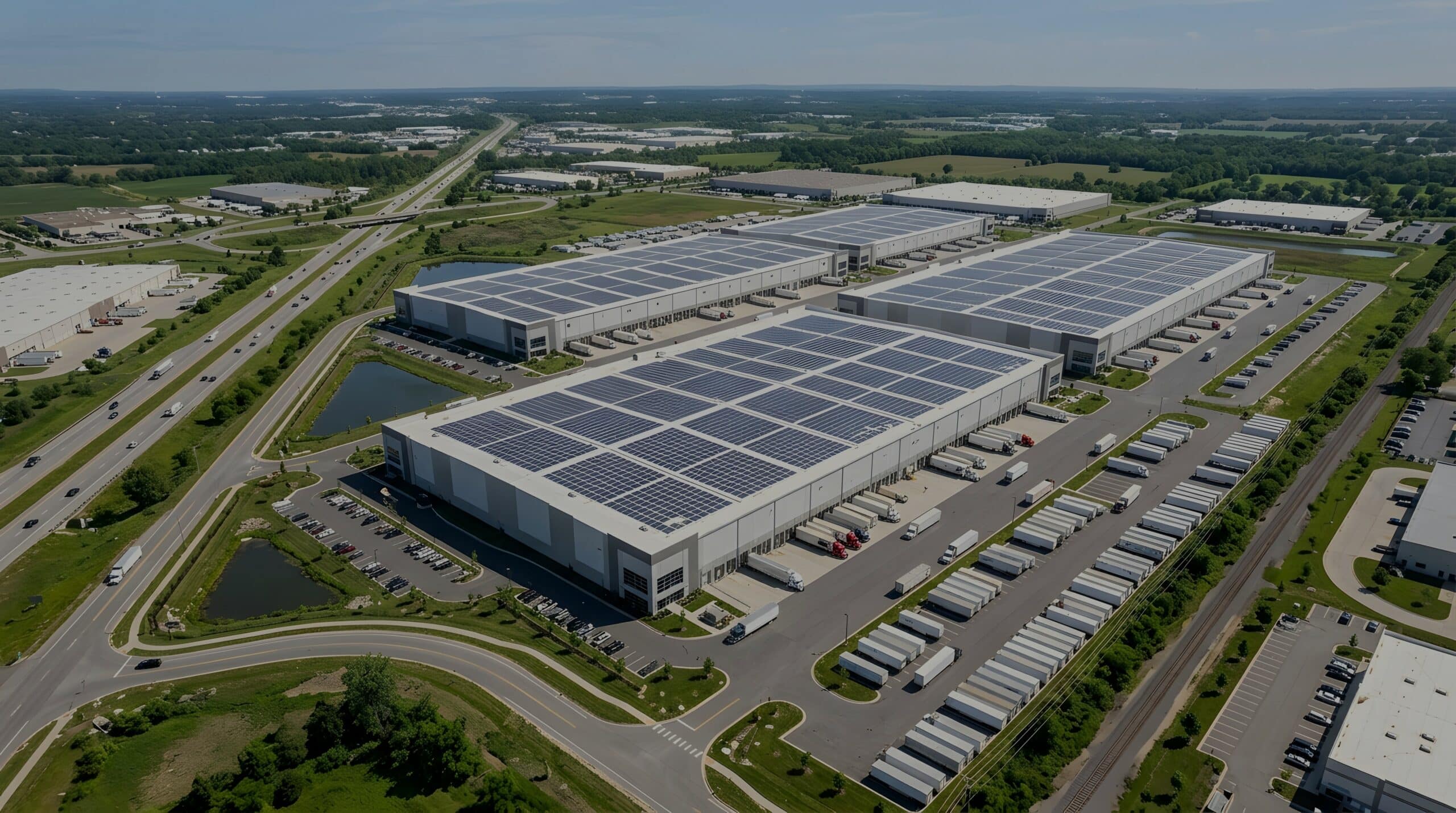 Efficienza energetica nella logistica: fotovoltaico e strategia multisito